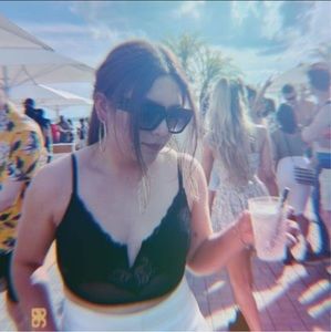 Meet your Posher, Fanny